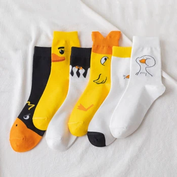 2022 Nové Kawaii Polovice Trubice Bavlnené Ponožky Japonské Kreslené iny Príliv Kačica Športovej Módy Zábavné Biele a Čierne dámske Ponožky