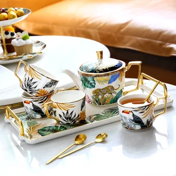 Európskom štýle Domov Kvet Čaj Popoludní Čaj Keramické Čaj Nastaviť Svetlo Luxusná Káva Set Tea Pot a Pohár Nastavený anglický Čaj Nastaviť